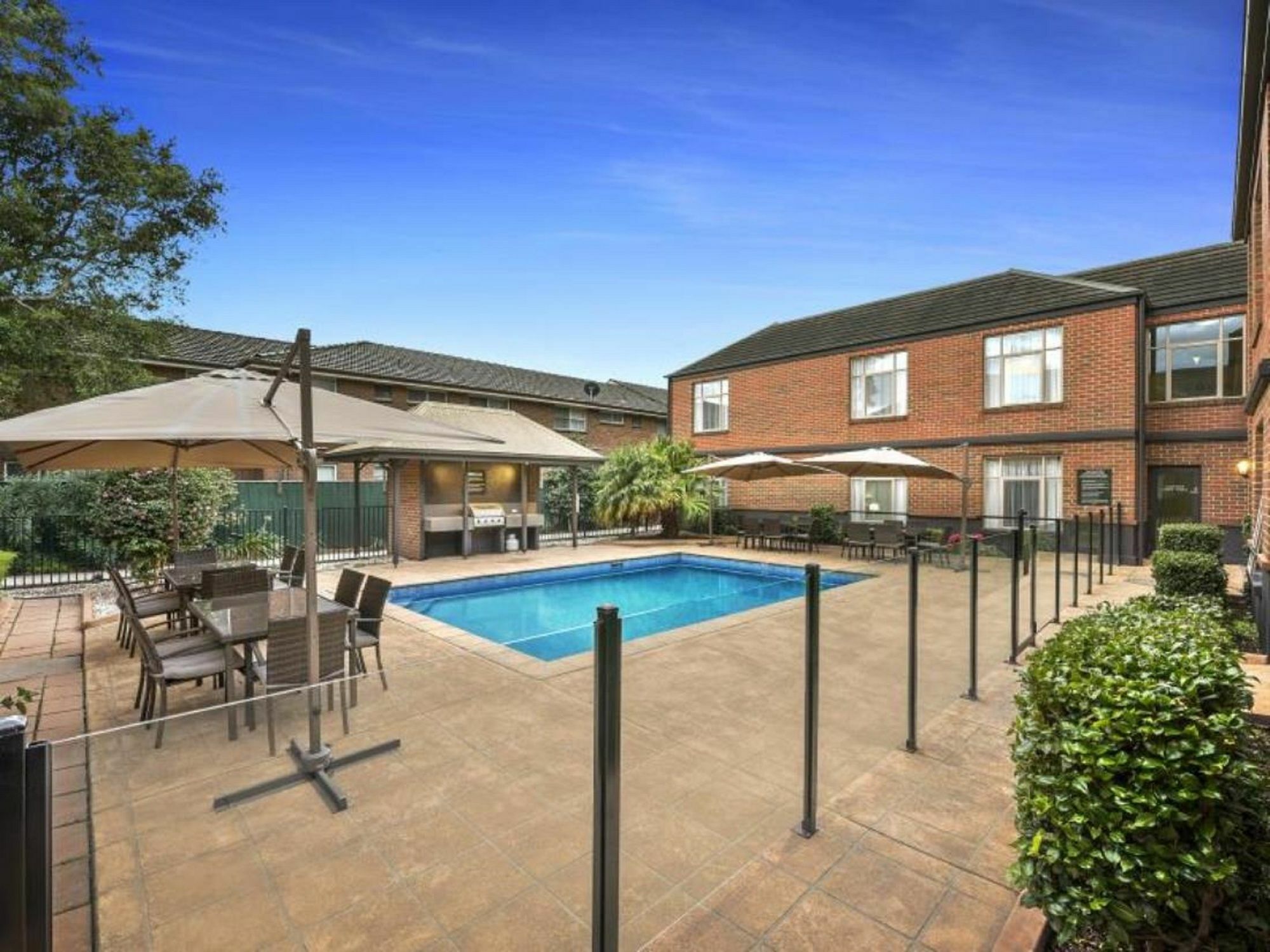 Aparthotel Quest Dandenong Exteriér fotografie